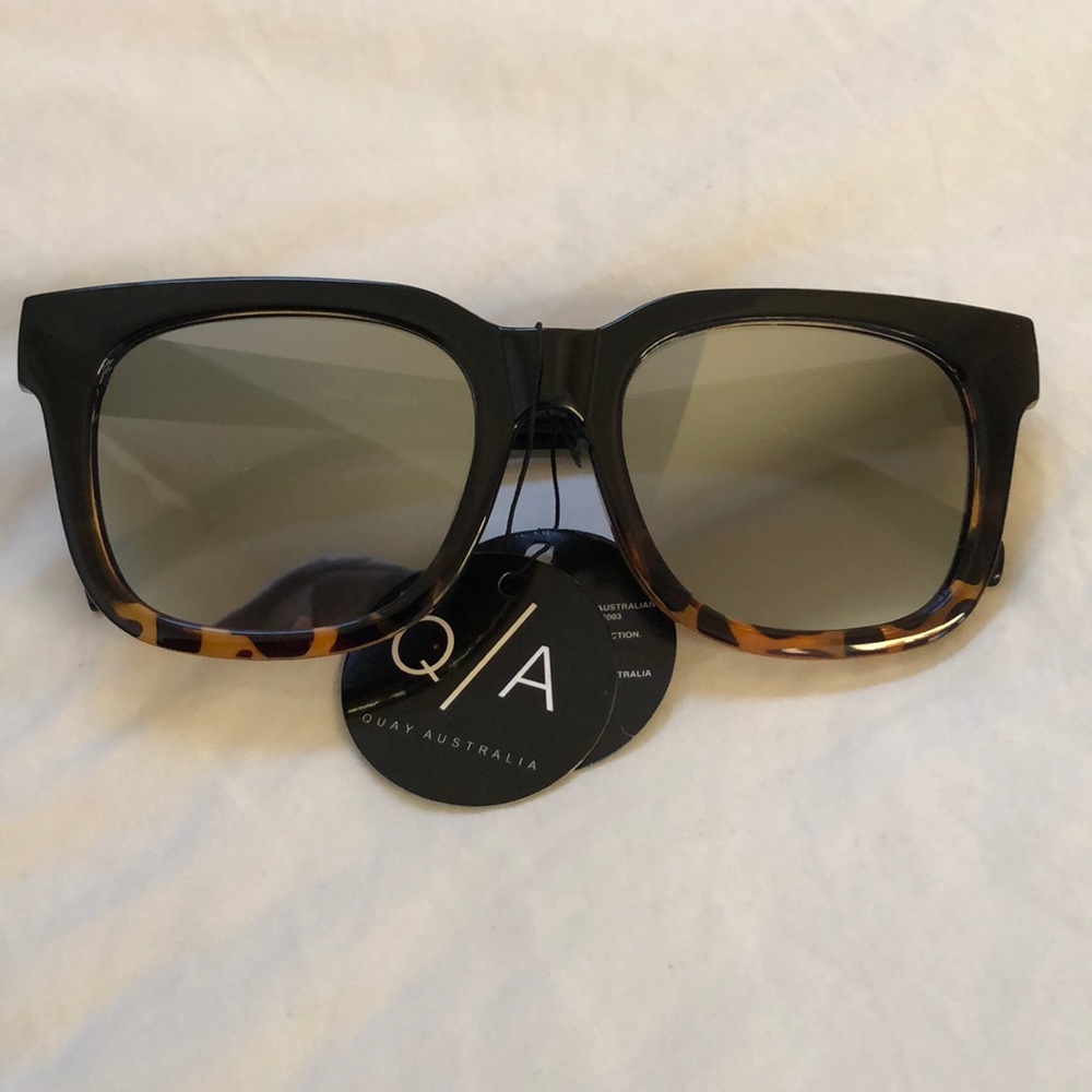 NWT Quay Australia Sunglasses